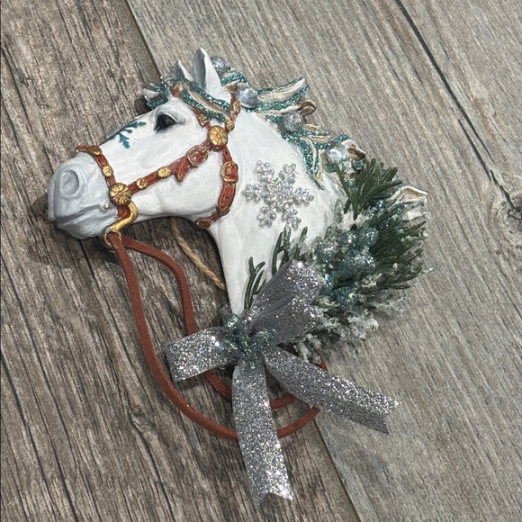 Holiday Horses:”Winter” design. Decorated horse ornament in hand crafted designs - Picture 9 of 12